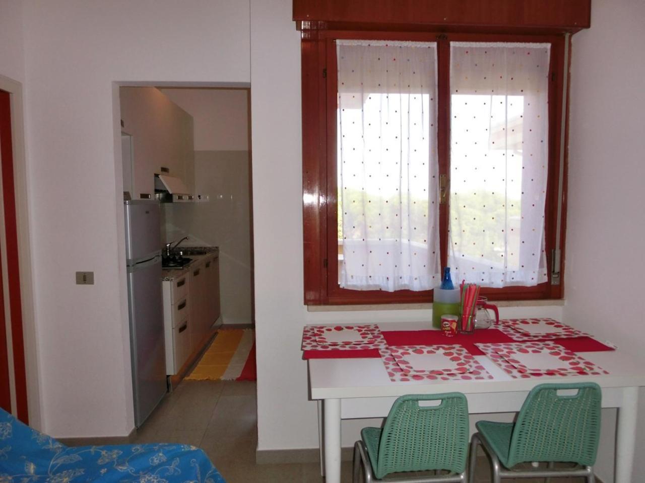 Adorable Flat For 6 Guests Next To Bibione Pineda Apartment Exterior photo